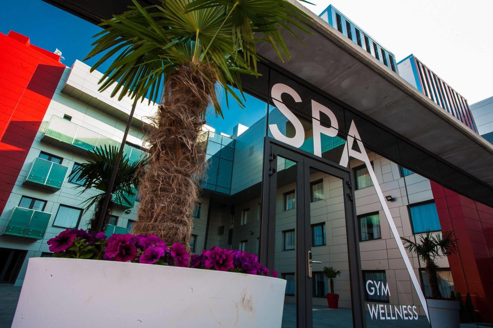 Hotel & Spa Ciudad De Binéfar Zewnętrze zdjęcie